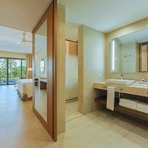 Junior Suite mit Schwimmbadblick